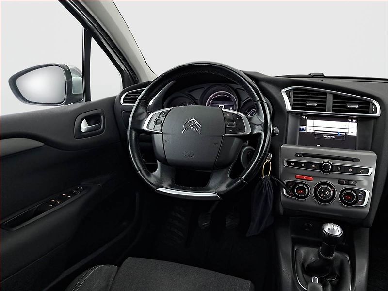 Citroën C4 (2016) 1.2 PureTech, Tempomat - fotka 7 z 18