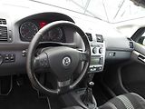 Volkswagen Touran 1,6i 75kW ! KRASAVEC !!! - náhled 17