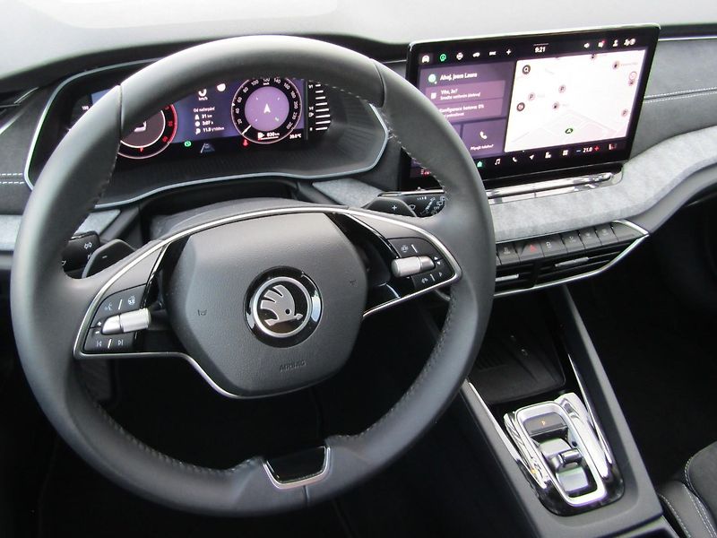 Škoda Octavia IV FL Combi Top Selection 2.0 - fotka 17 z 30