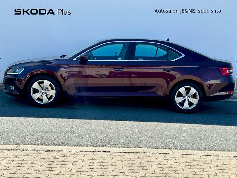 Škoda Superb (2016) Laurin & Klement 2.0 TDI 140kW - fotka 3 z 35