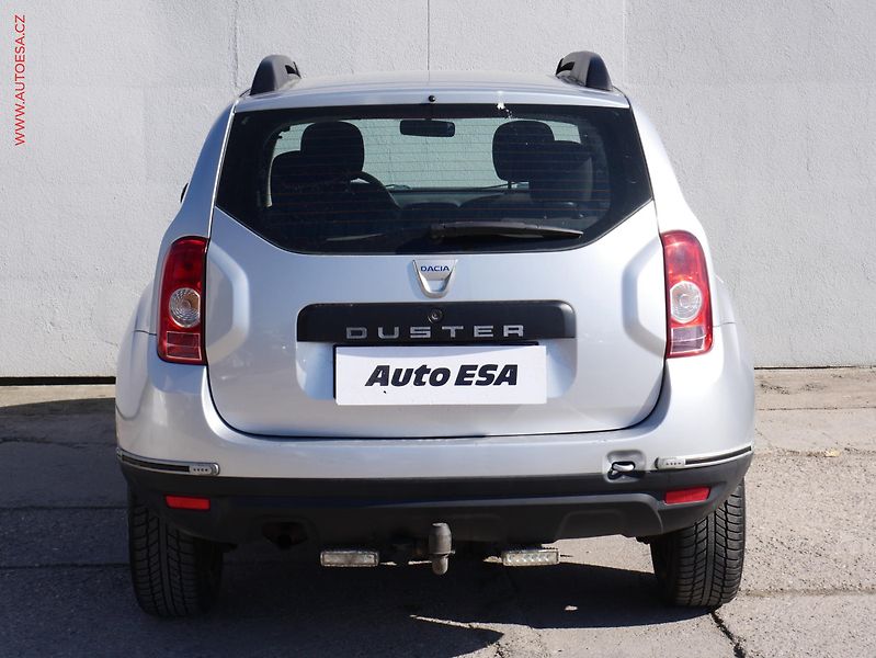 Dacia Duster (2011) 1.6i, 1.maj, AC, tažné - fotka 5 z 16