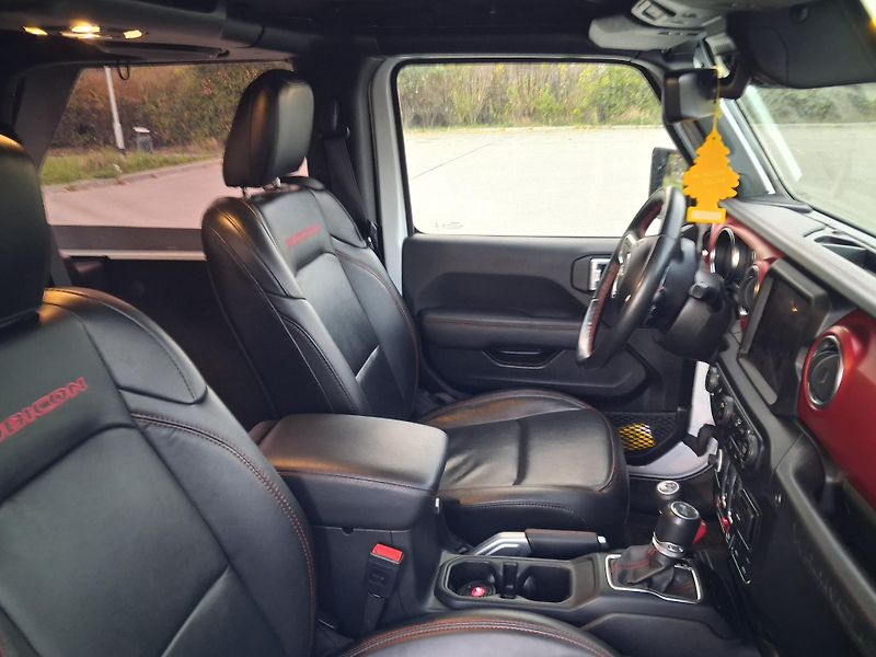 Jeep Wrangler (2021) Rubicon, 1. majitel, ČR - fotka 45 z 62