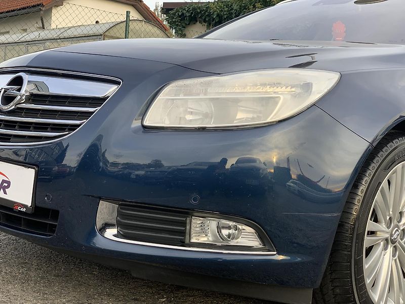 Opel Insignia 2.0CDTi 4x4 COSMO KŮŽE KLIMA - fotka 42 z 46