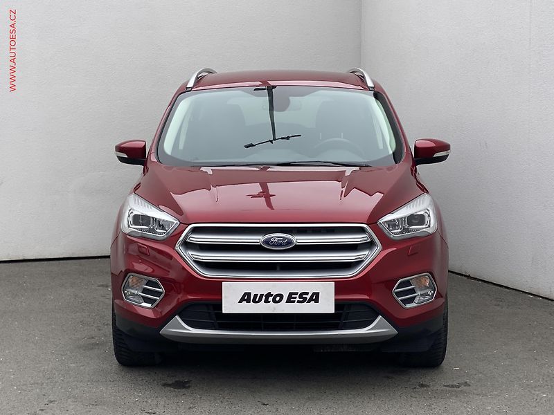 Ford Kuga (2018) 2.0 TDCi 4x4, Titanium, AT - fotka 2 z 18