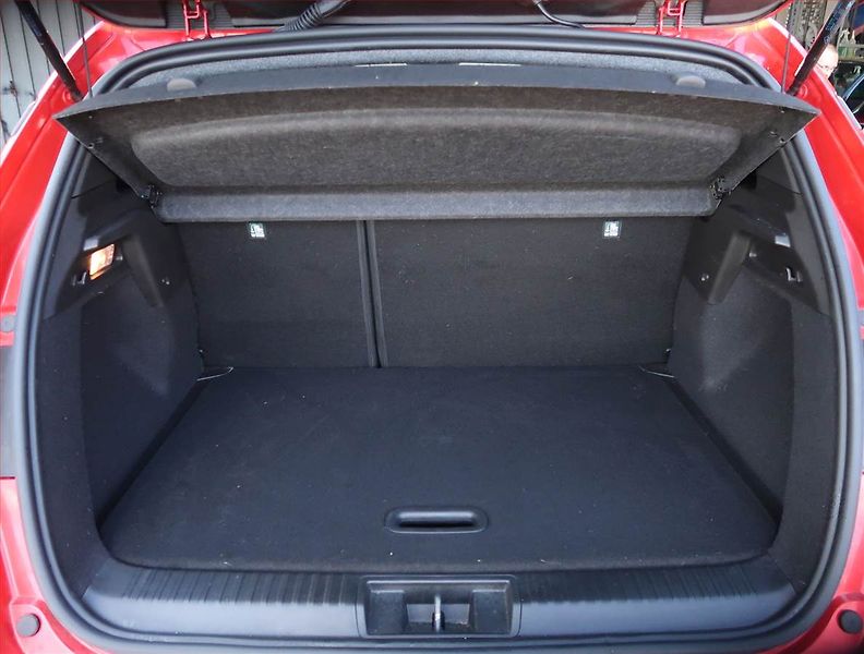 Renault Captur (2025) 1.0 TCe - fotka 13 z 18