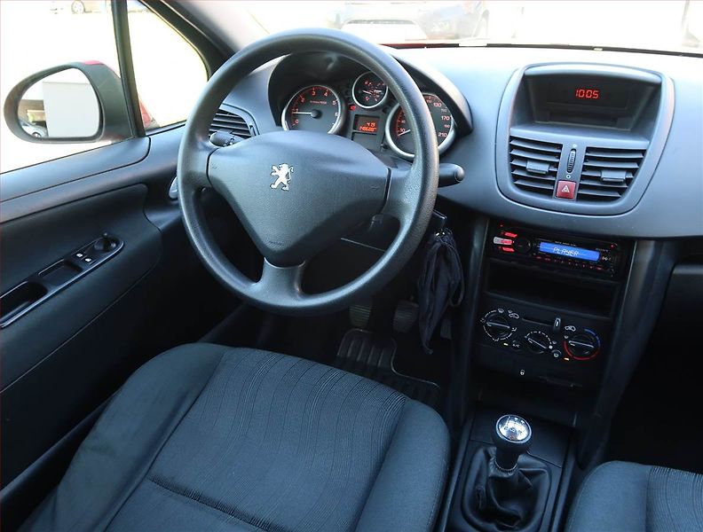 Peugeot 207 (2007) 1.4, za super cenu - fotka 7 z 15