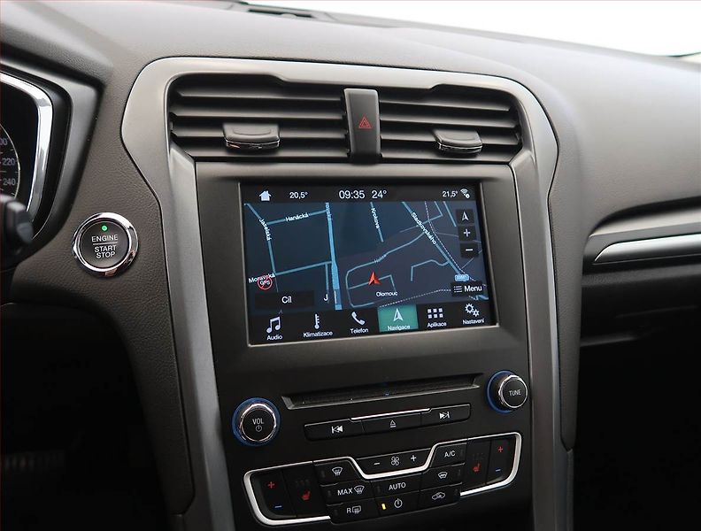 Ford Mondeo (2016) 2.0 EcoBoost, Automat, Kůže - fotka 17 z 26