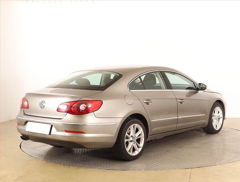 Volkswagen Passat CC (2009) 2.0 TDI, Park. senzory - fotka 5 z 16