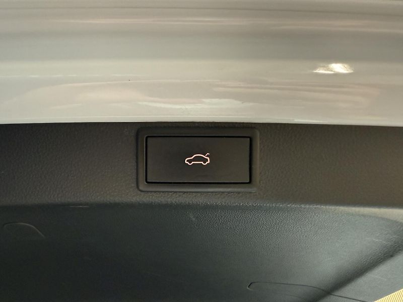 Škoda Octavia 2.0 TDI 85kW DSG Sportline Com - fotka 13 z 14