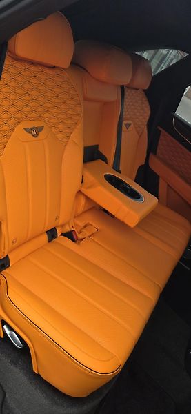 Bentley Bentayga 4.0 V8 Speed 4WD,Rezervace - fotka 7 z 16