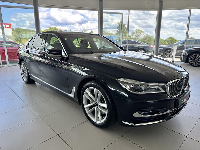 BMW Řada 7 730d xDrive*Dověry*360°Kam*DPH - fotka 4 z 51