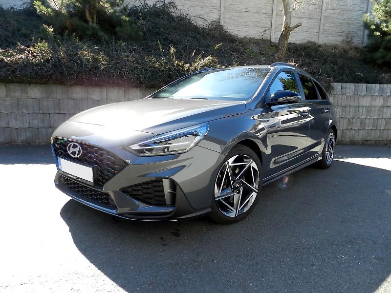 Hyundai i30 N-LINE FL 1.5 T-GDI 103 kW DPH - fotka 2 z 29