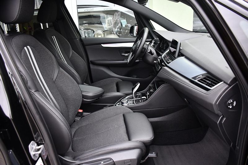 BMW Řada 2 216D GRAN TOURER TAŽNÉ ČR 1.M - fotka 18 z 37