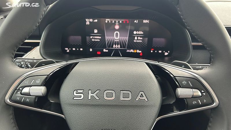 Škoda Kamiq (2025) 1.0TSI DSG Top Selection - fotka 19 z 21