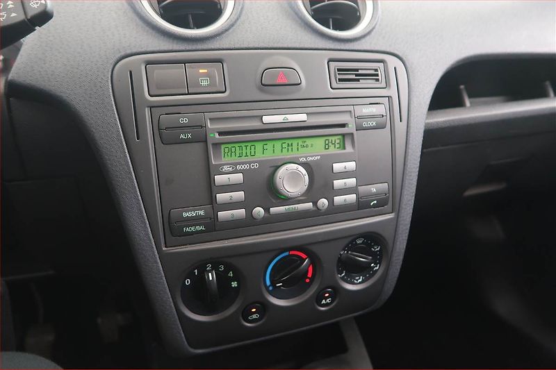 Ford Fusion (2010) 1.4, jezdí výborně - fotka 12 z 14