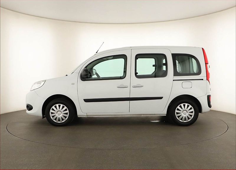Renault Kangoo (2021) Zen 1.5 dCi, 5Míst, ČR, 1Maj - fotka 3 z 13