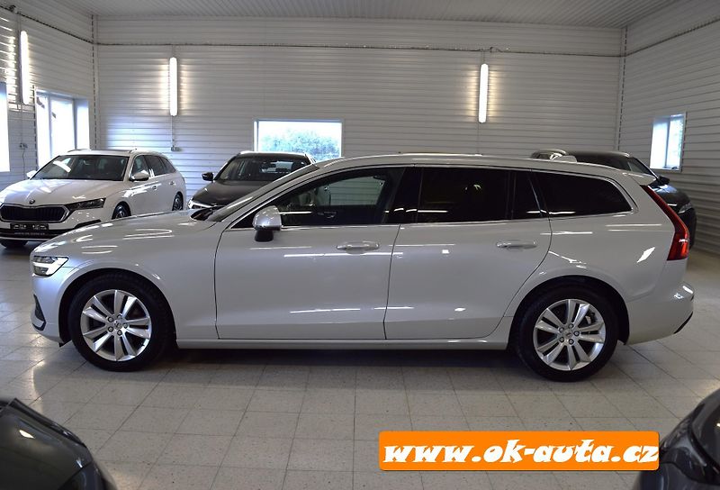 Volvo V60 2.0 D PRAV.SERVIS AUTOMAT 2020 - fotka 2 z 61