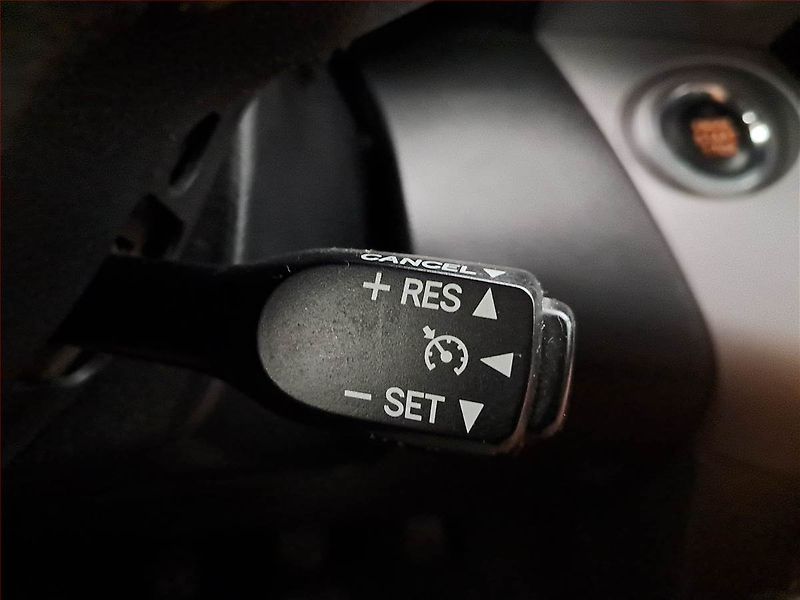 Toyota RAV4 (2006) 2.2 D-4D, 4X4 - fotka 16 z 17