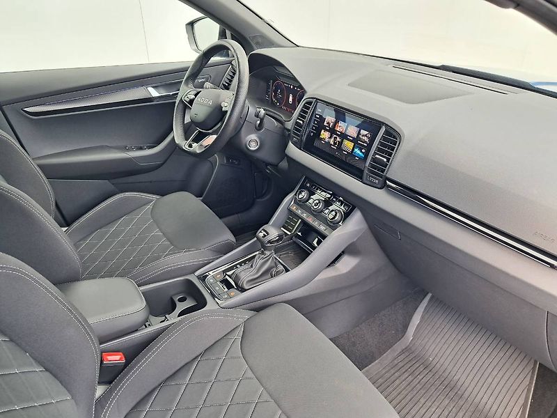 Škoda Karoq (2025) SportLine TDI 110KW 4x4 / 2.0 - fotka 21 z 29