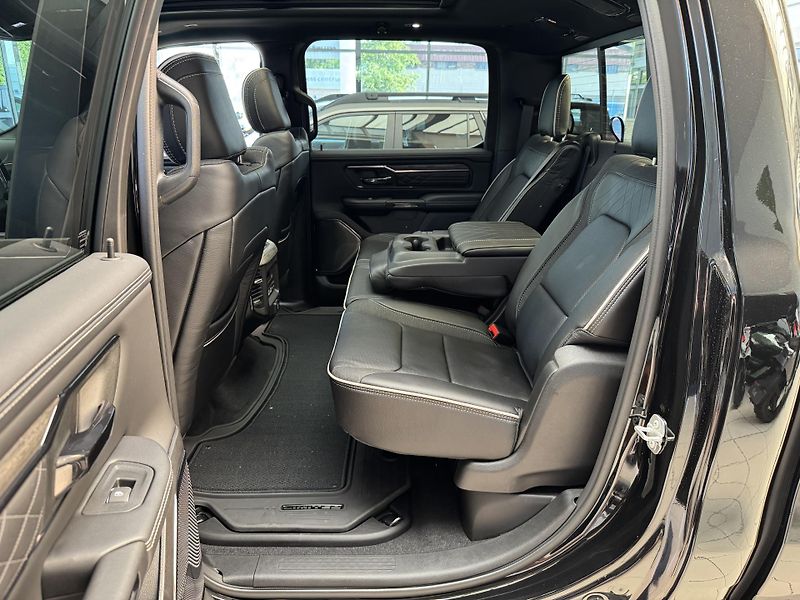 RAM 1500 Limited 3,0 I6 550HP - fotka 12 z 61