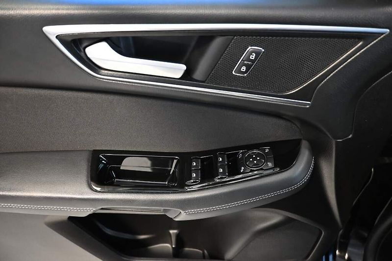 Ford S-MAX (2022) 2.5 LED SONY ACC Tažné FHEV DU - fotka 21 z 33