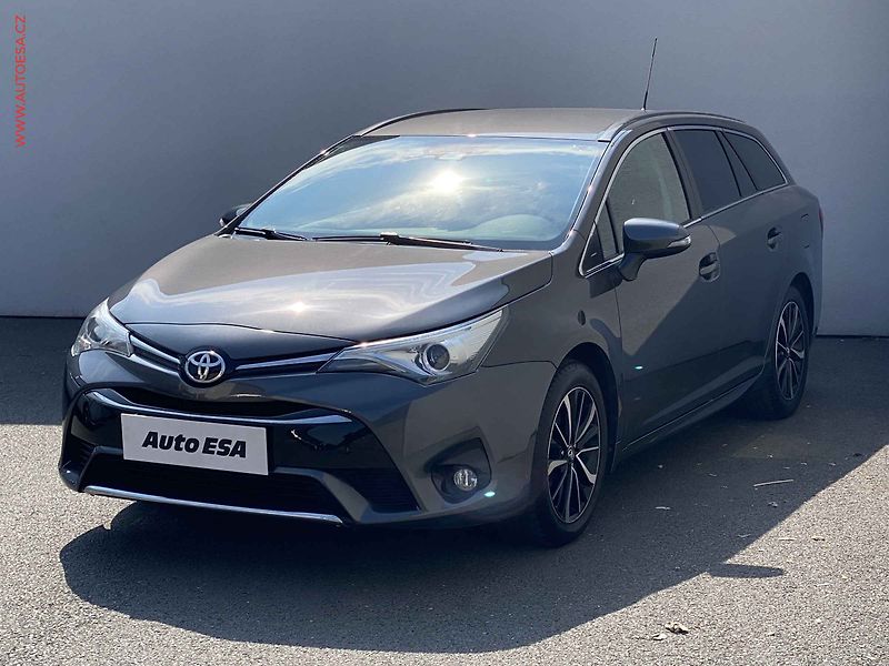 Toyota Avensis (2018) 1.8, Active, TZ, kamera - fotka 3 z 18