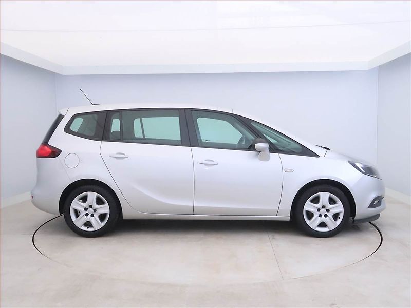Opel Zafira (2017) 1.6 CDTI, Serv.kniha, Tempomat - fotka 6 z 13