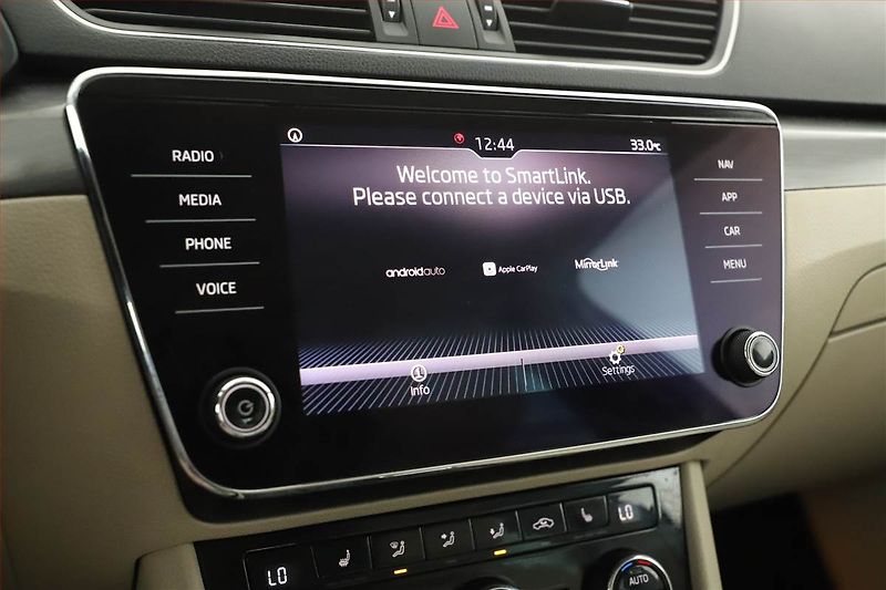 Škoda Superb (2019) Style 1.5 TSI, Automat - fotka 18 z 20