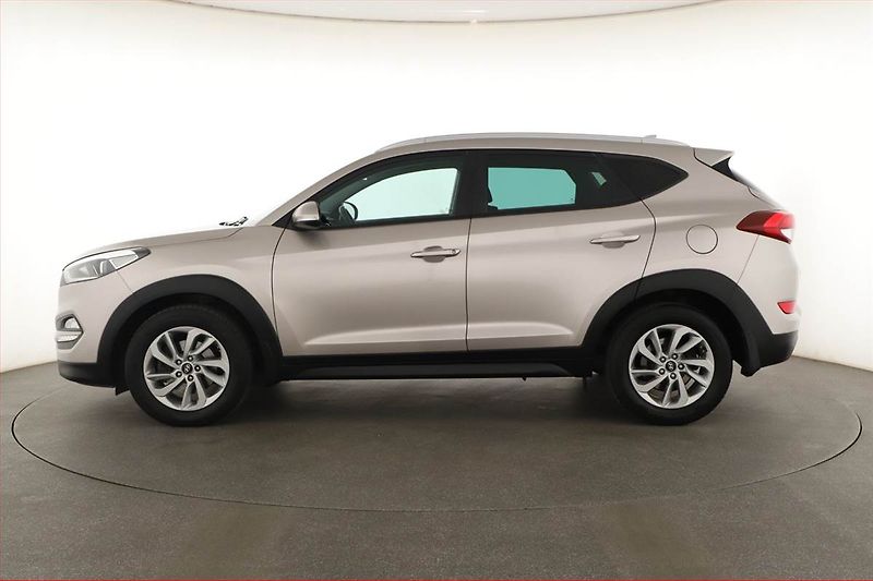 Hyundai Tucson (2016) 1.7 CRDi, Automat, Navi - fotka 3 z 22