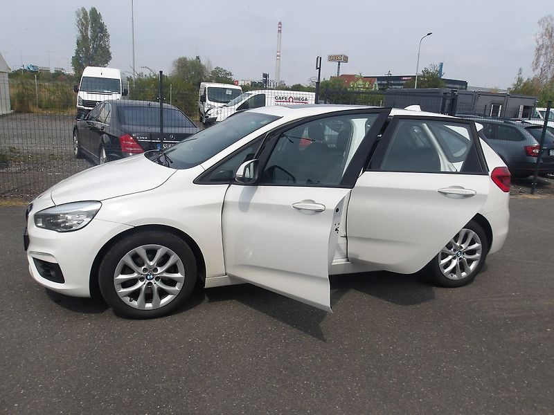 BMW Řada 2 2,0D 110kW 2xklíč - fotka 14 z 30