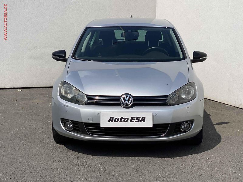 Volkswagen Golf (2012) 2.0 TDi, Style, navi - fotka 2 z 18