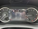 Jaguar E-Pace 2.0 D165 AWD R-DYNAMIC ZÁRUKA - náhled 15