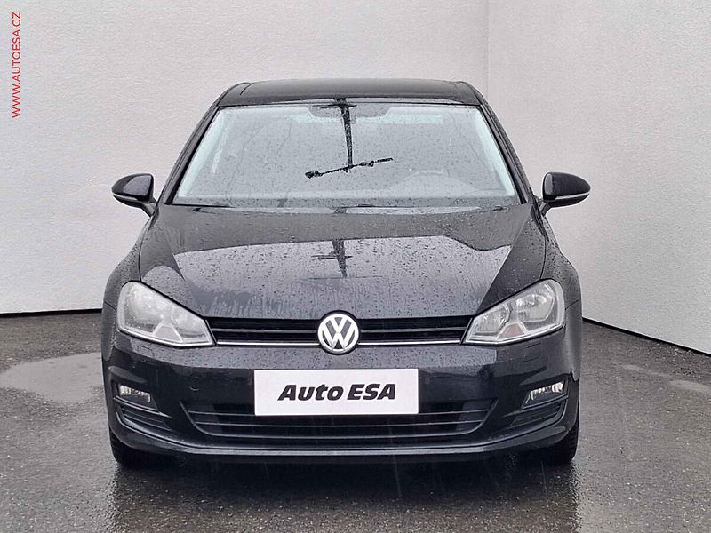 Volkswagen Golf (2014) 1.2 TSi, CUP, +alu kola - fotka 2 z 16