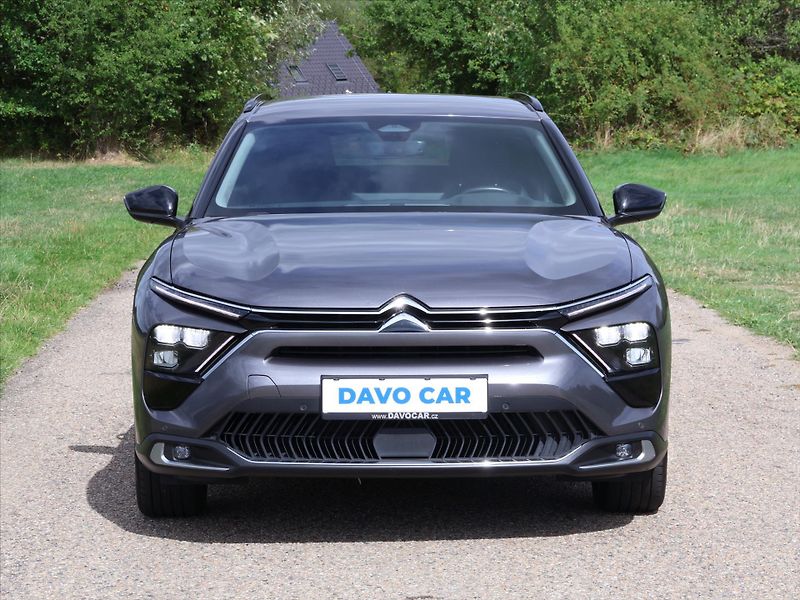Citroën C5 X 1,6 PT 180k CZ Exclusive DPH - fotka 2 z 37