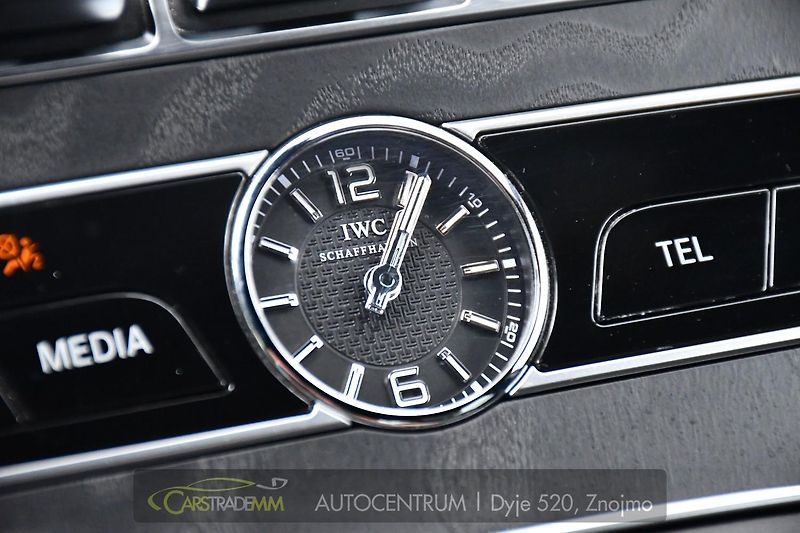 Mercedes-Benz CLS 350d 4MATIC AMG REZERVACE - fotka 34 z 51