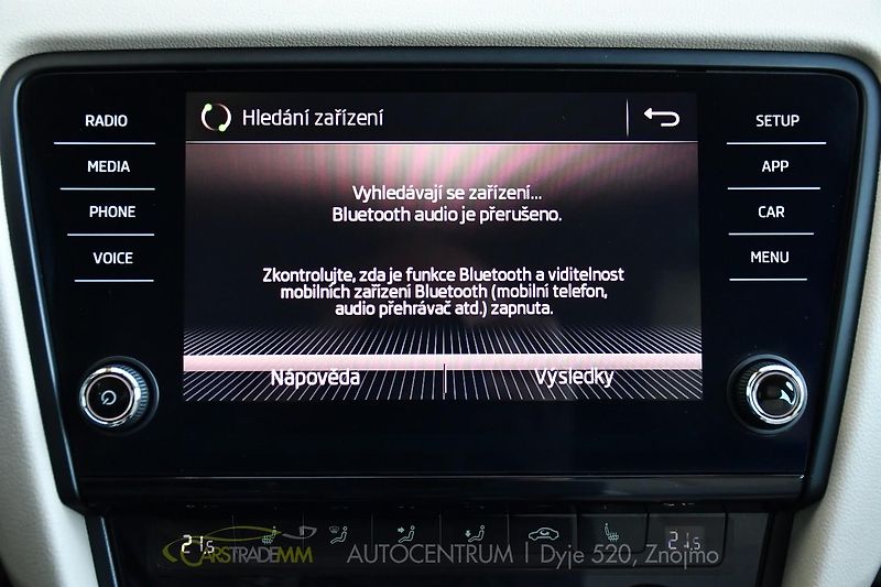 Škoda Octavia 1,6TDi STYLE - fotka 40 z 53