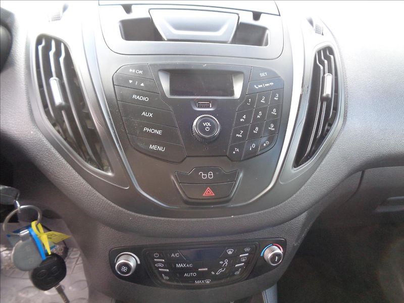Ford Tourneo Courier 1,5 - fotka 11 z 17