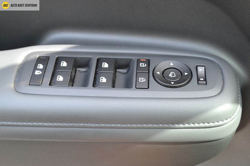 Hyundai Santa Fe 1.6T-GDI HEV 4WD CALLIGRAPHY 7 - fotka 83 z 95