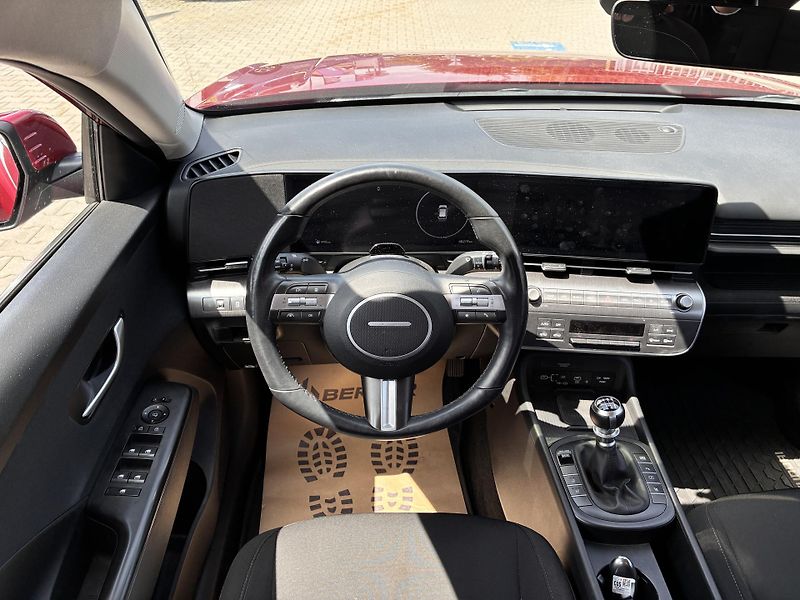 Hyundai Kona 1.0T-GDi 88kW SMART ZÁRUKA  - fotka 13 z 27