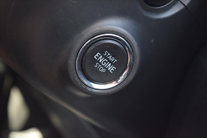 Škoda Fabia 1,2 TSI 66KW TOP VÝBAVA - fotka 43 z 49