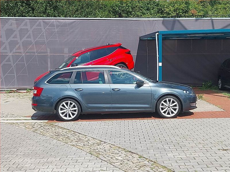 Škoda Octavia (2014) Elegance 1.4 TSI, Automat - fotka 6 z 15