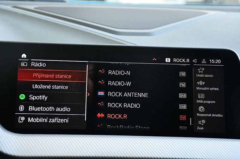 BMW Řada 2 218d M-PERFORMANCE TAŽNÉ 1M ČR - fotka 25 z 37