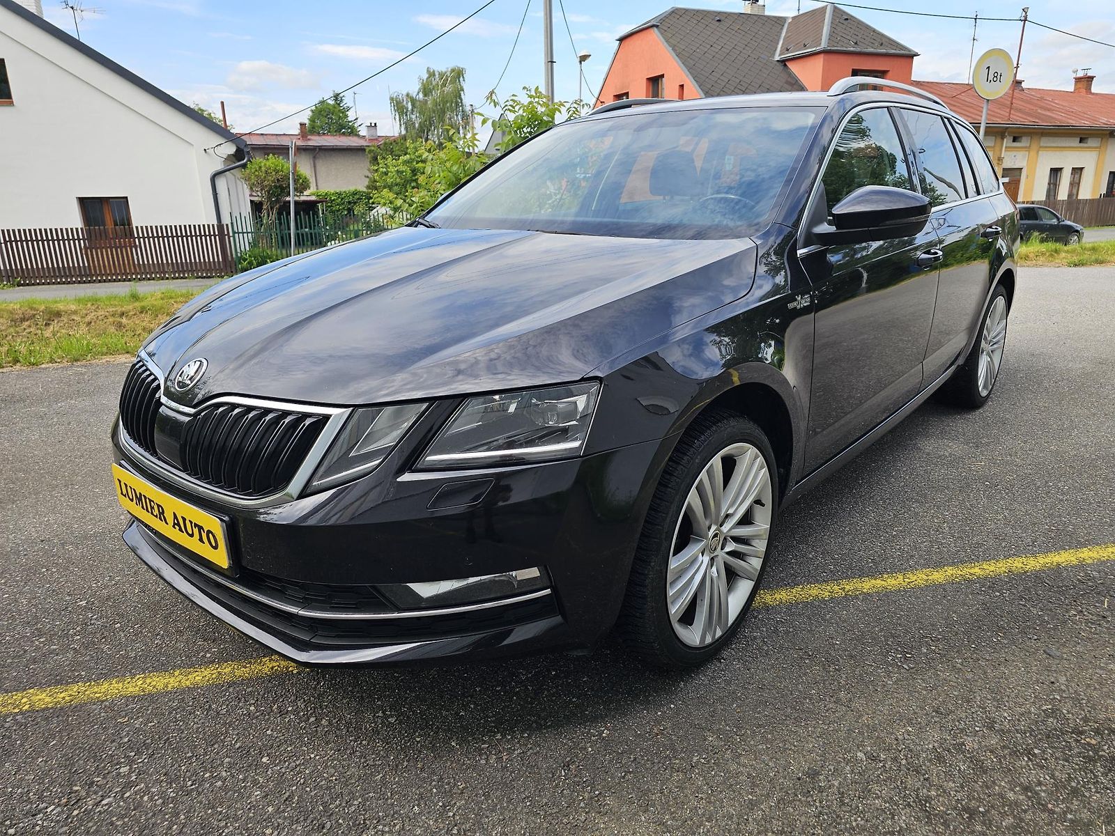 Škoda Octavia 1.6TDI HOCKEY EDITION