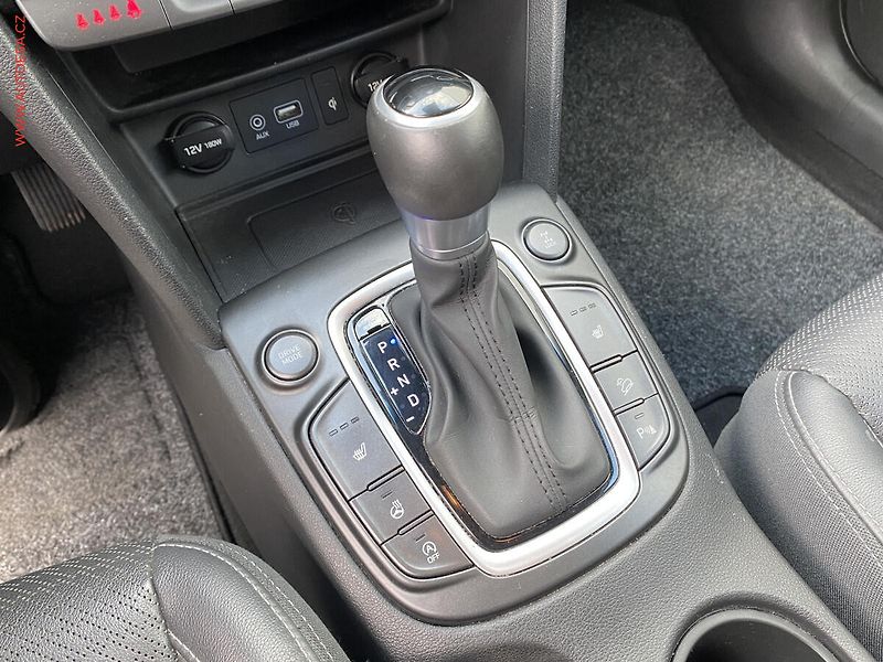 Hyundai Kona (2018) 1.6T-GDi 4WD, Premium, AT - fotka 17 z 20