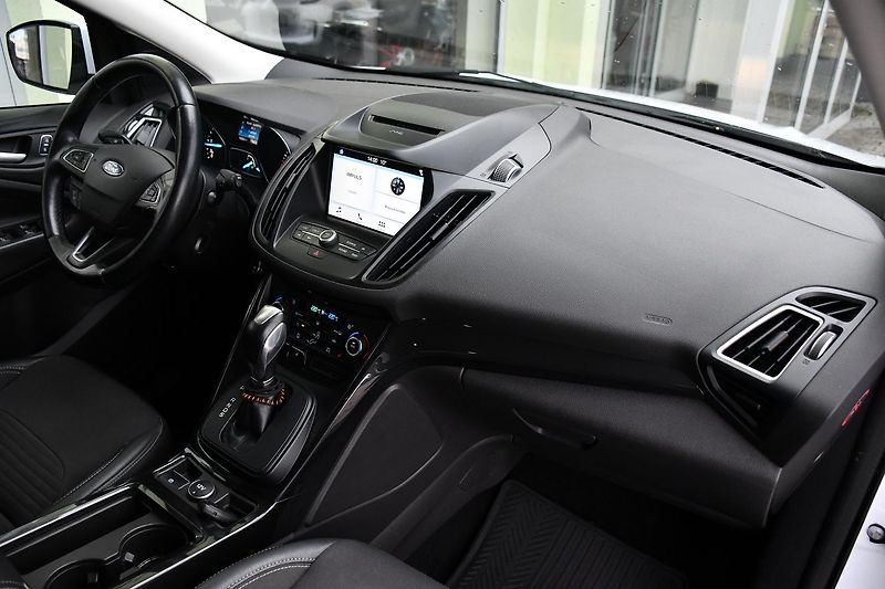 Ford Kuga 2,0TDCi AUT. A/C ČR TAŽNÉ - fotka 21 z 39