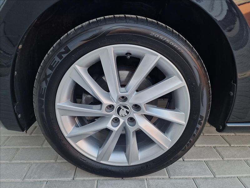 Škoda Scala 1.0TSI 81kW Style,ČR,1.Maj. - fotka 45 z 50