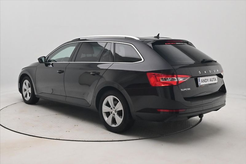 Škoda Superb 2,0 TDI 110kW DSG Style Záruka - fotka 7 z 31
