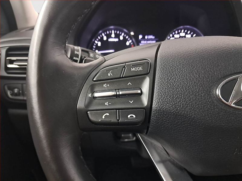 Hyundai i30 (2023) Smart 1.0 T-GDI - fotka 17 z 19