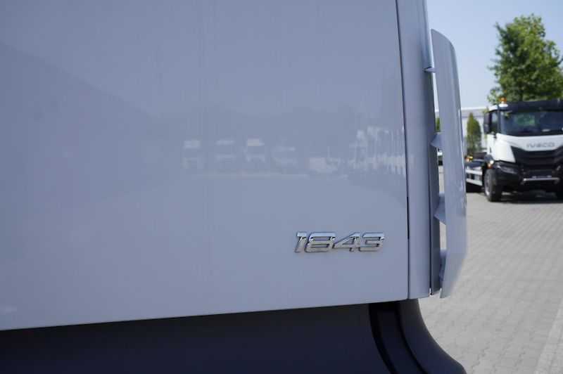 Mercedes-Benz Actros (2021) 1843 MP5 tractor unit - fotka 9 z 24