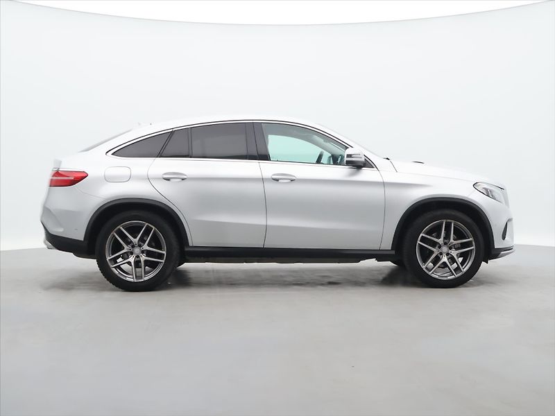 Mercedes-Benz GLE 3,0 350d 190kW 4Matic CZ - fotka 8 z 31